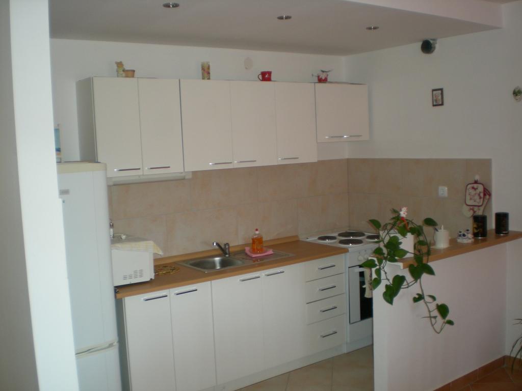 Apartments Karla 슬라티네 외부 사진